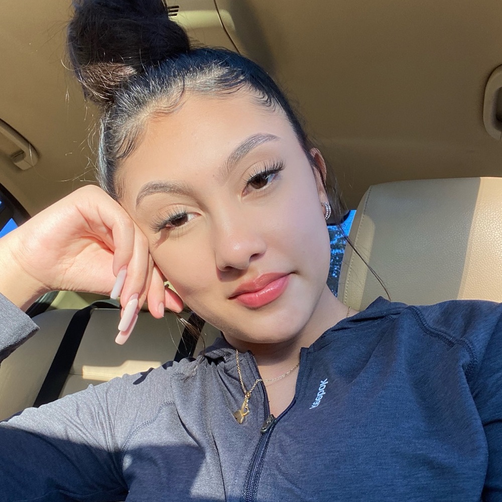 Meet your Posher, Diana